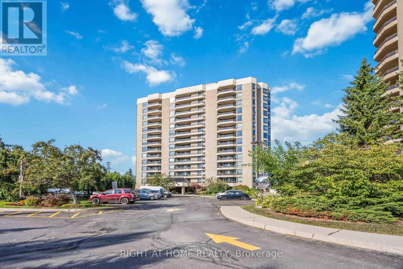 506 - 700 Wilson Road N, Oshawa, Ontario  L1G 7T5 - Photo 1 - E12027438