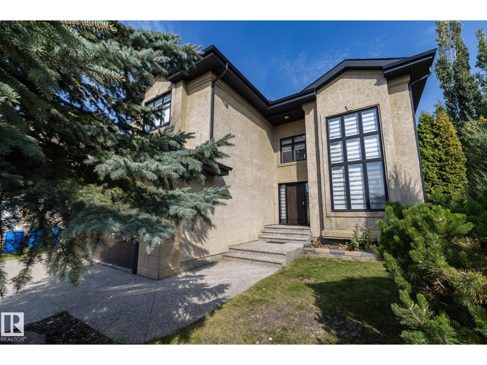 926 Thompson Pl Nw, Edmonton, Alberta  T6R 3K4 - Photo 2 - E4457708