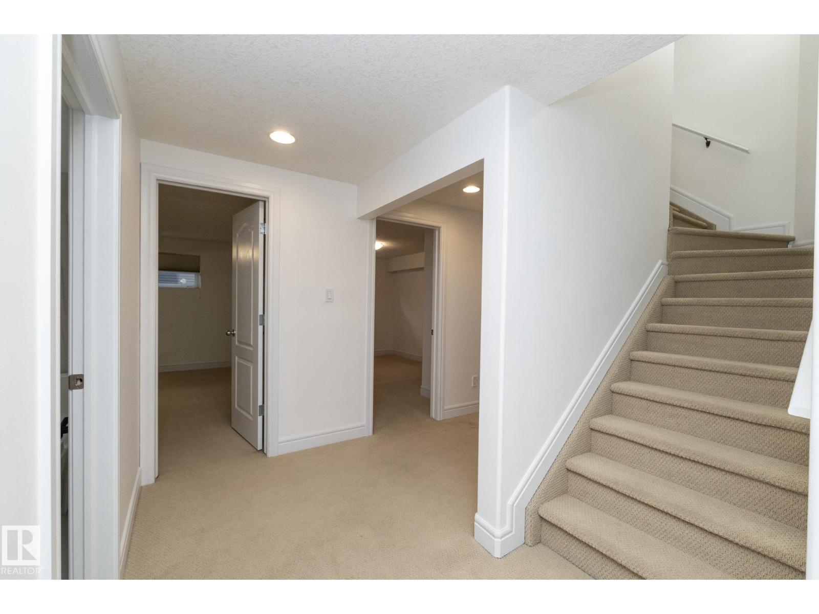 926 Thompson Pl Nw, Edmonton, Alberta  T6R 3K4 - Photo 43 - E4457708