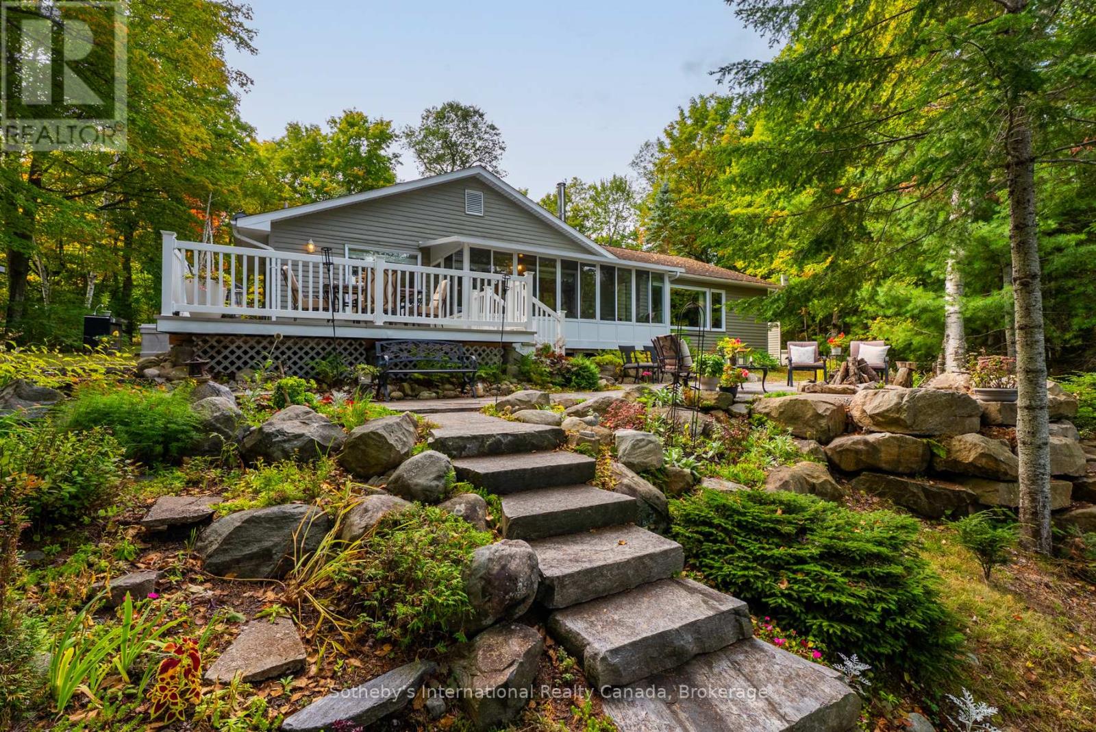 20 Fish Rock Road, Huntsville, Ontario  P1H 2N5 - Photo 44 - X12402066