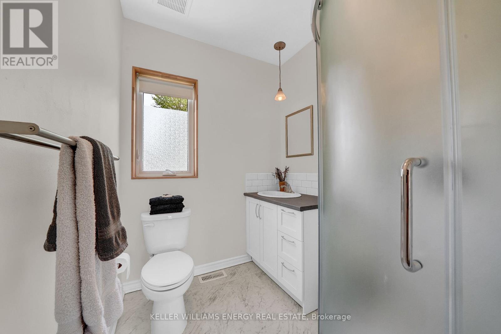 326 Cressy Bayside Road, Prince Edward County, Ontario K0K 2T0 - Photo 38 - X12269752