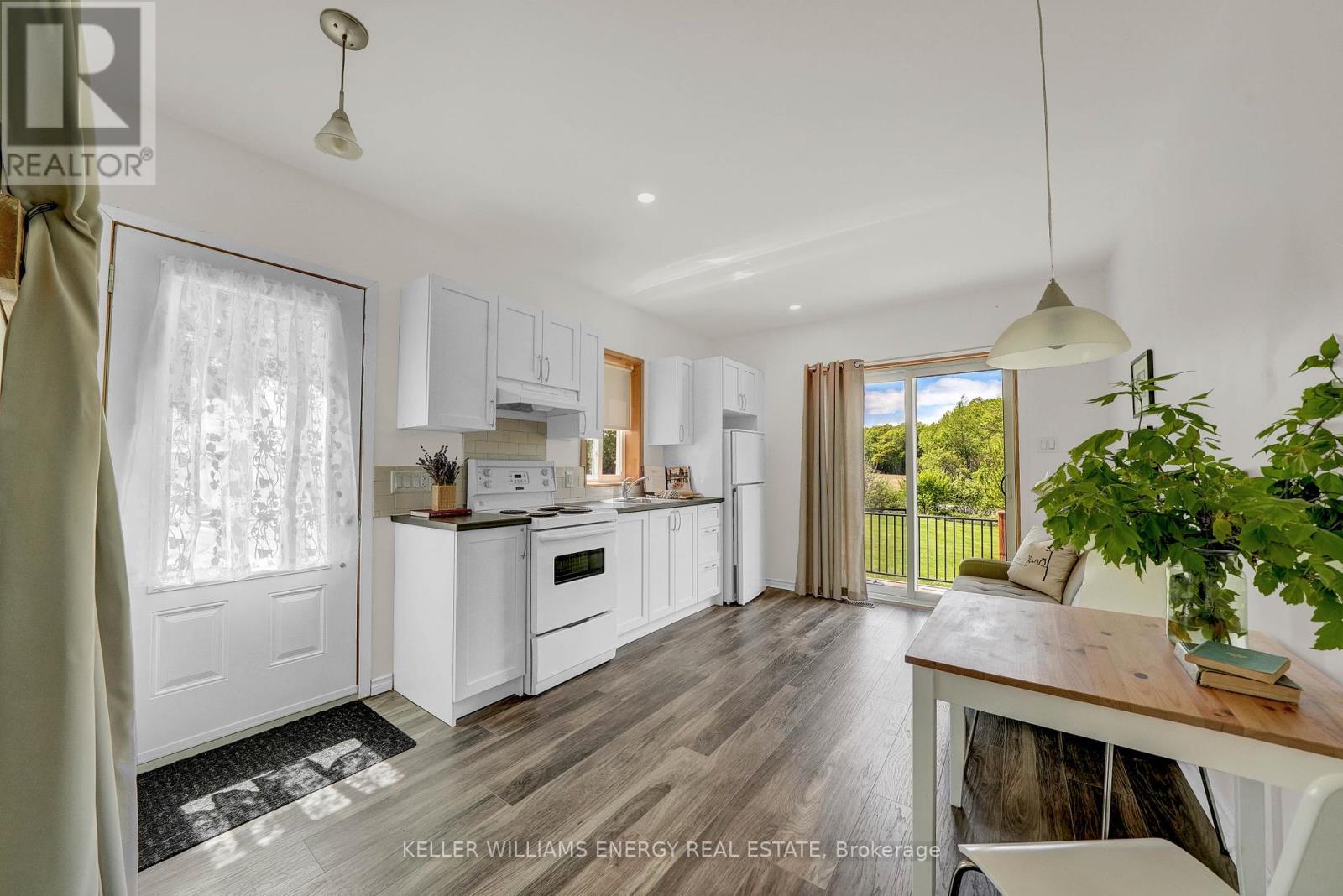 326 Cressy Bayside Road, Prince Edward County, Ontario K0K 2T0 - Photo 33 - X12269752