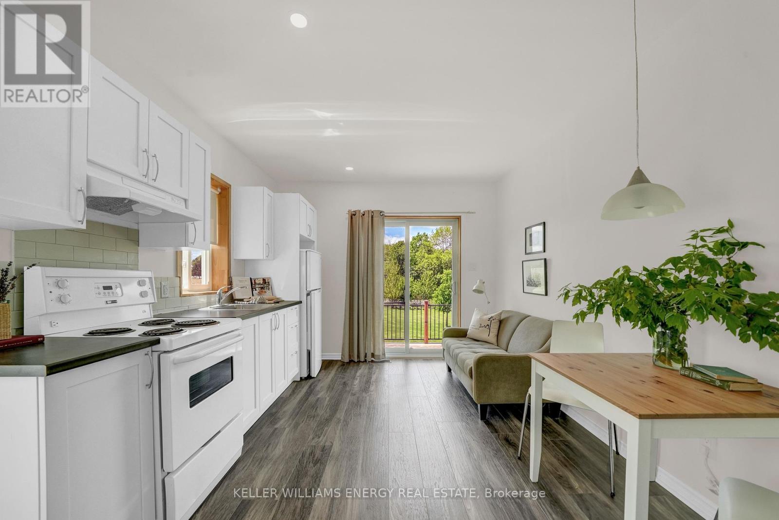 326 Cressy Bayside Road, Prince Edward County, Ontario K0K 2T0 - Photo 35 - X12269752