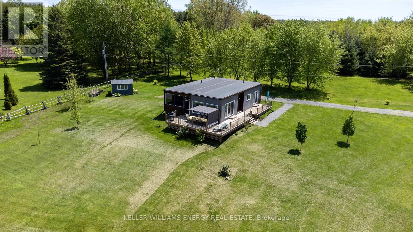 326 Cressy Bayside Road, Prince Edward County, Ontario K0K 2T0 - Photo 44 - X12269752