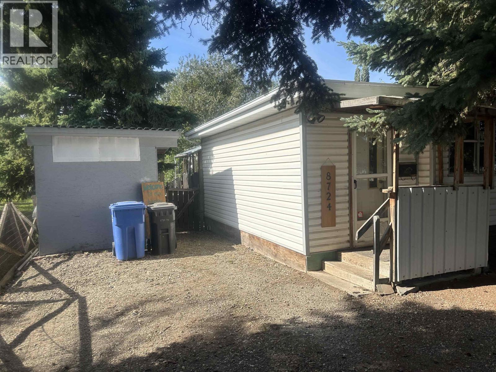 8724 75 STREET, Fort St. John, British Columbia