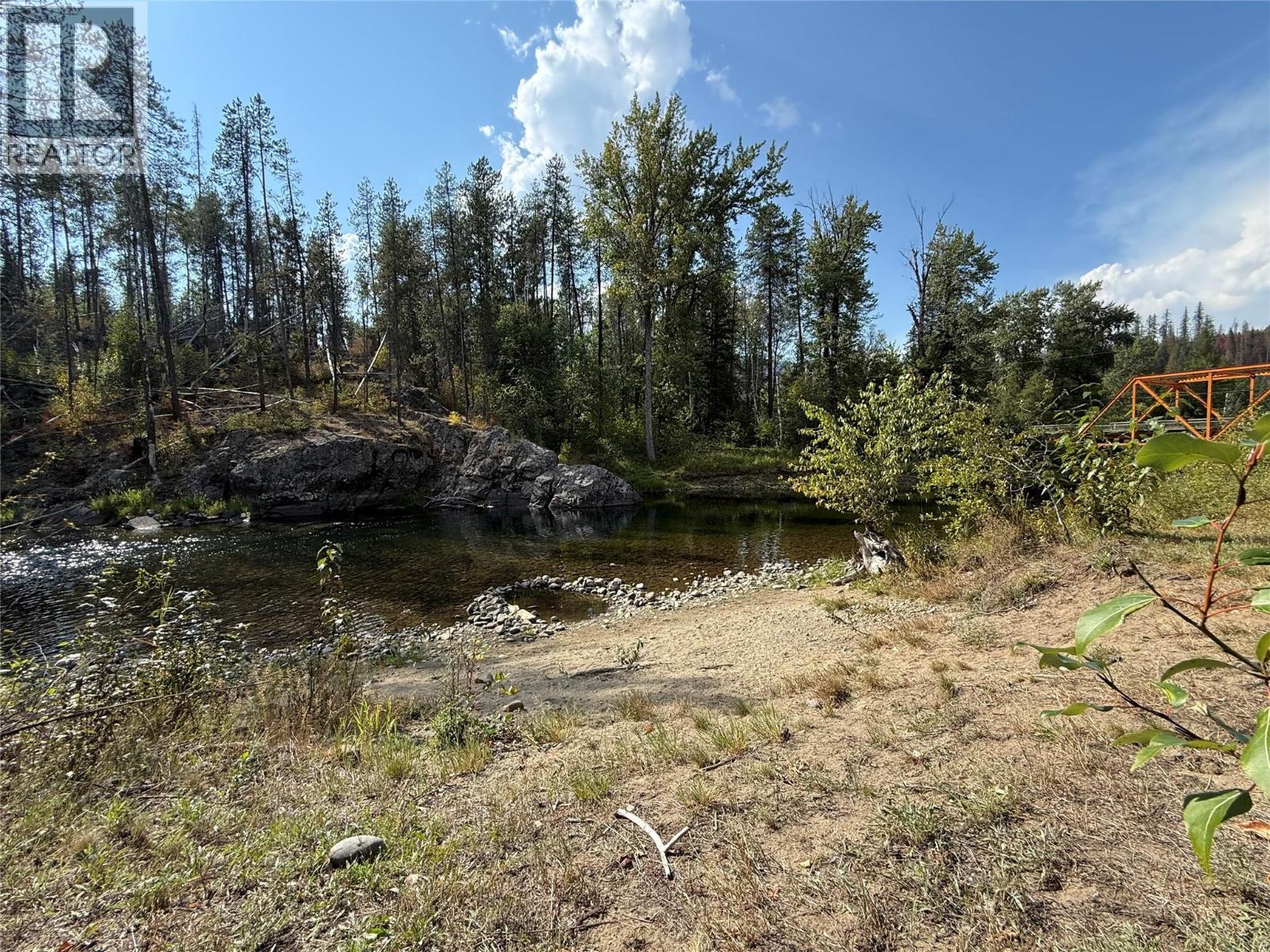 8495 3 Highway, Yahk, British Columbia  V0B 2P0 - Photo 20 - 10362640