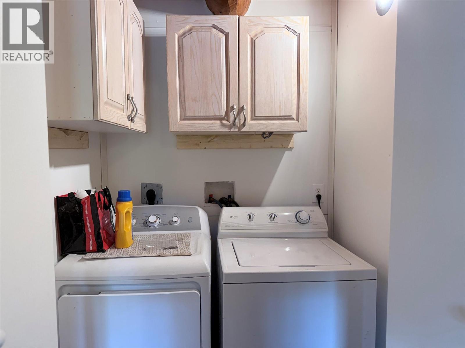 8495 3 Highway, Yahk, British Columbia  V0B 2P0 - Photo 43 - 10362640