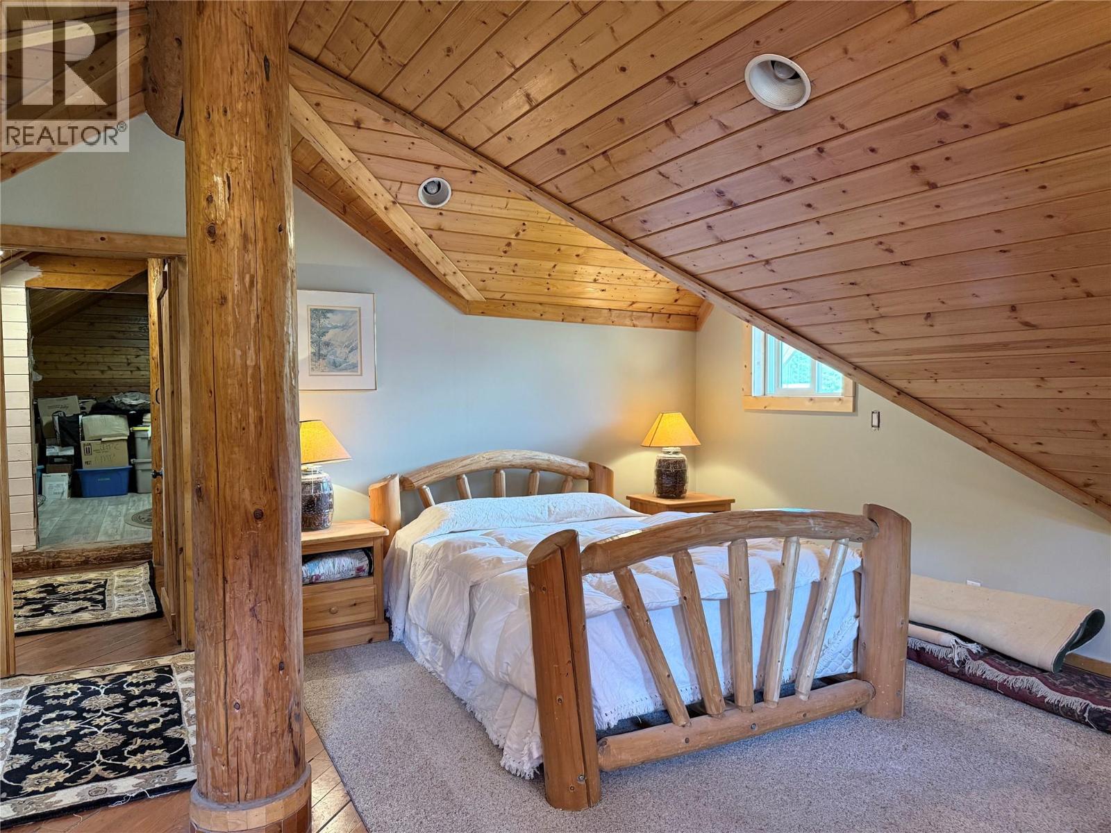 8495 3 Highway, Yahk, British Columbia  V0B 2P0 - Photo 46 - 10362640