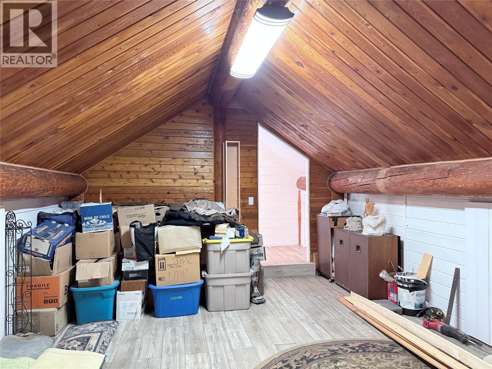 8495 3 Highway, Yahk, British Columbia  V0B 2P0 - Photo 50 - 10362640