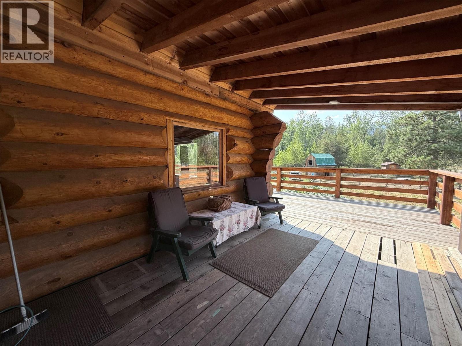 8495 3 Highway, Yahk, British Columbia  V0B 2P0 - Photo 55 - 10362640