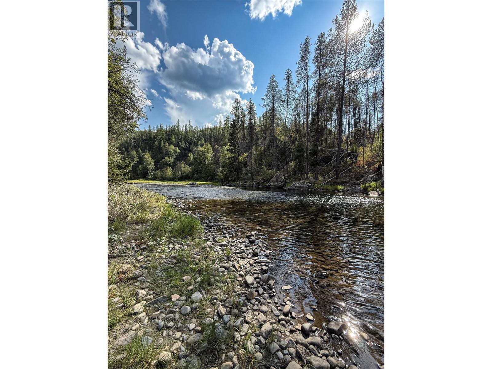 8495 3 Highway, Yahk, British Columbia  V0B 2P0 - Photo 59 - 10362640