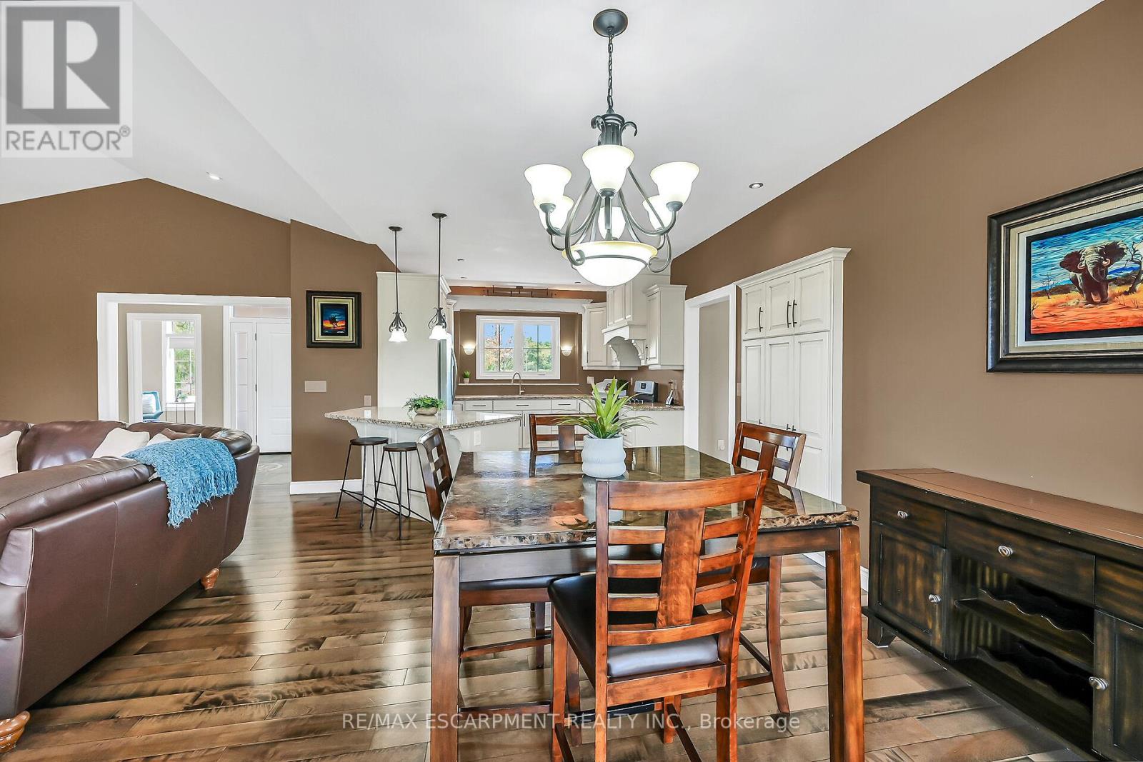 175 Yaremy Road, Haldimand, Ontario  N0A 1E0 - Photo 13 - X12402350