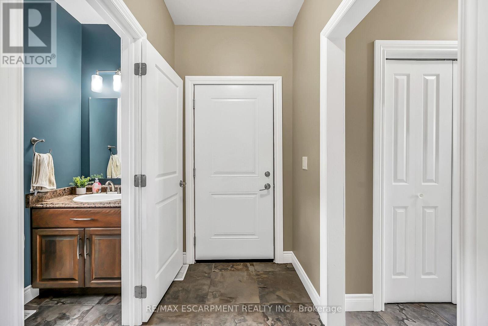 175 Yaremy Road, Haldimand, Ontario  N0A 1E0 - Photo 20 - X12402350