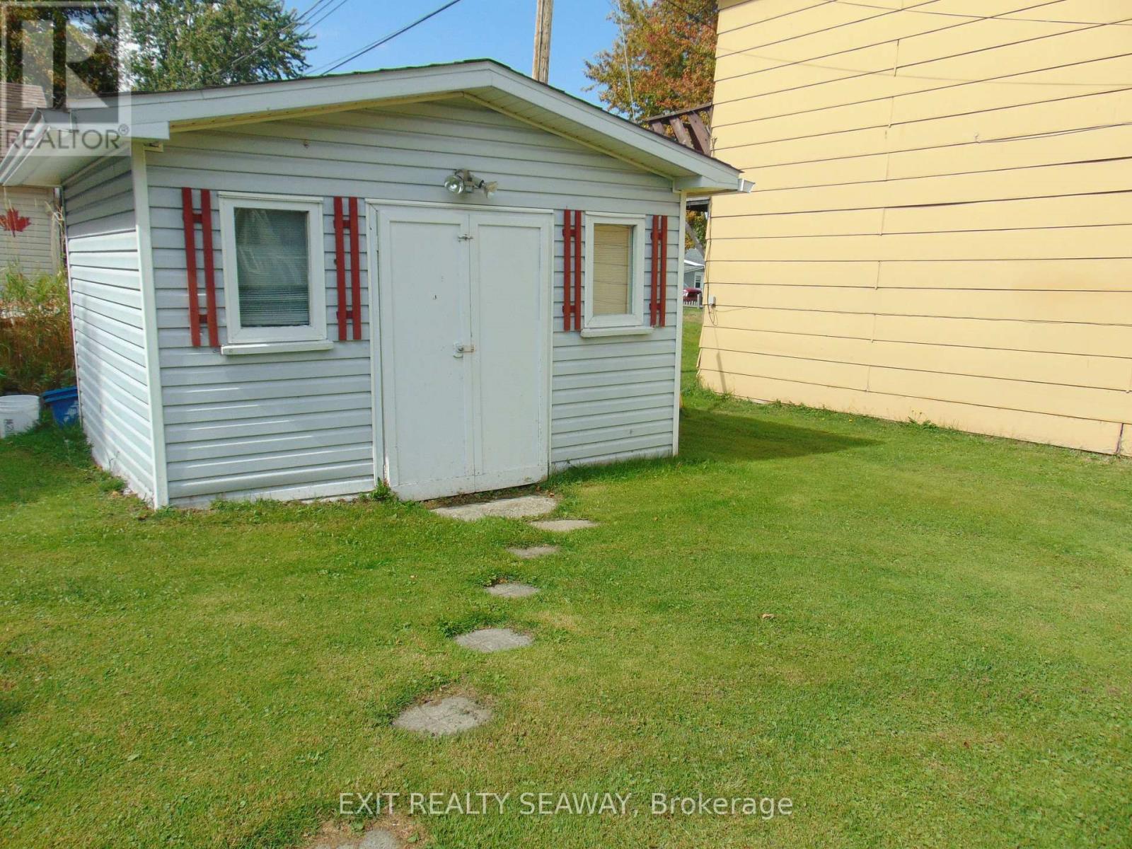 6242 Maple Avenue, South Glengarry, Ontario  K0C 1N0 - Photo 4 - X12402374