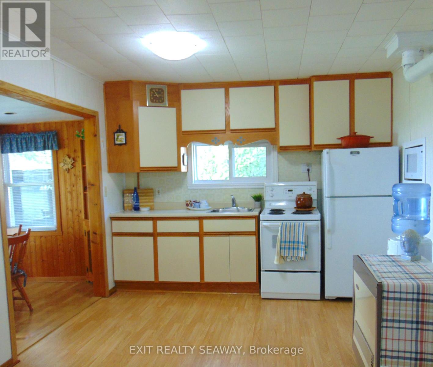 6242 Maple Avenue, South Glengarry, Ontario  K0C 1N0 - Photo 7 - X12402374