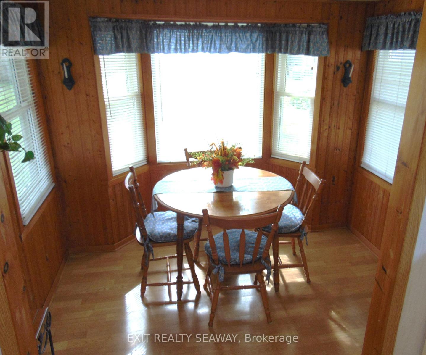 6242 Maple Avenue, South Glengarry, Ontario  K0C 1N0 - Photo 9 - X12402374