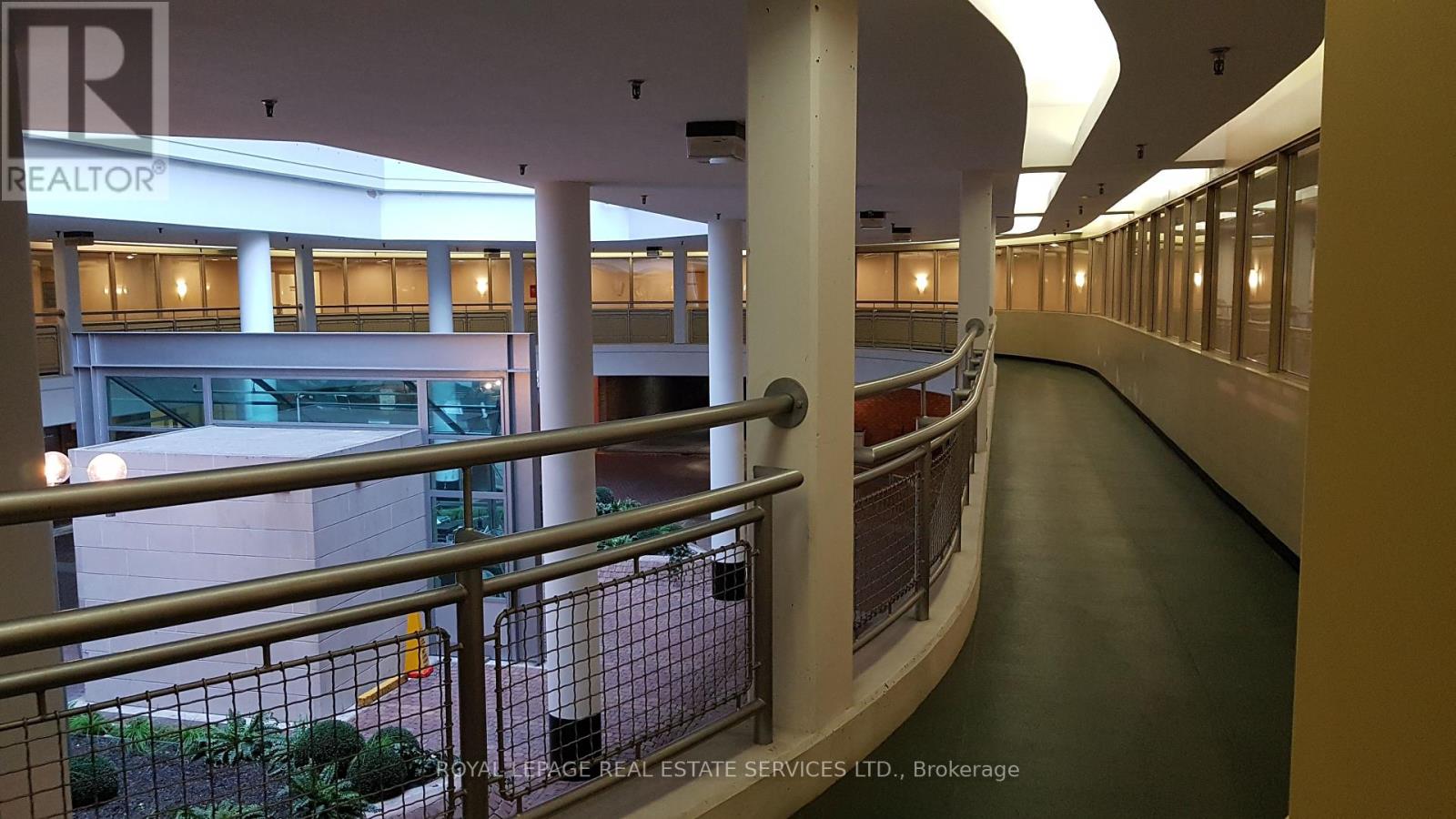 Ph05 - 717 Bay Street, Toronto, Ontario  M5G 2J9 - Photo 19 - C12402373