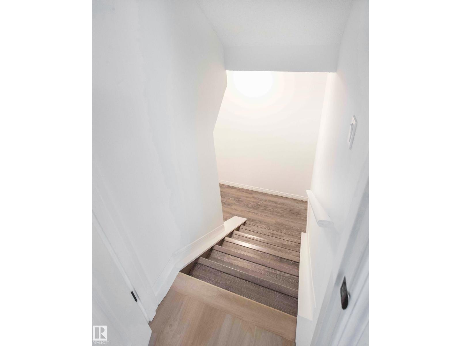 1270 Lakewood Rd W Nw, Edmonton, Alberta  T6K 3P2 - Photo 19 - E4457711
