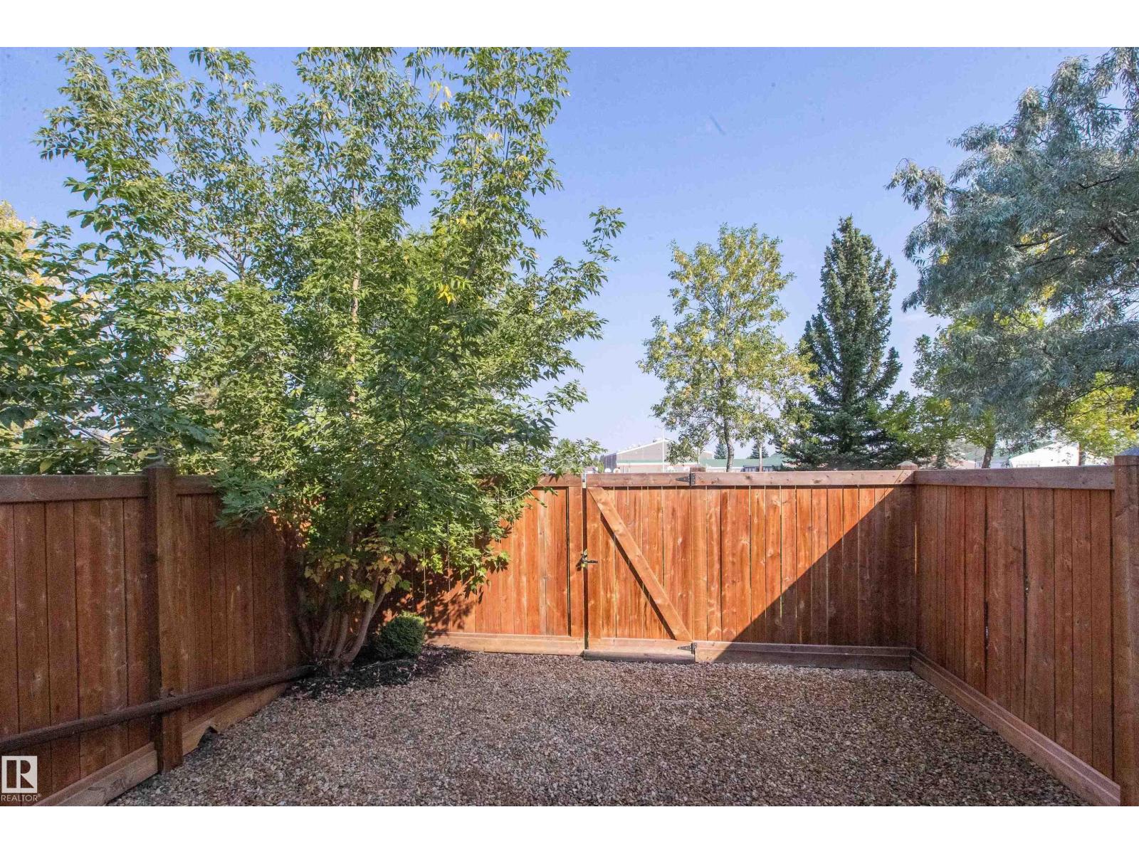 1270 Lakewood Rd W Nw, Edmonton, Alberta  T6K 3P2 - Photo 6 - E4457711