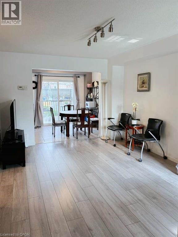 35 Ridwell Street, Barrie, Ontario  L4N 0W8 - Photo 3 - 40769610