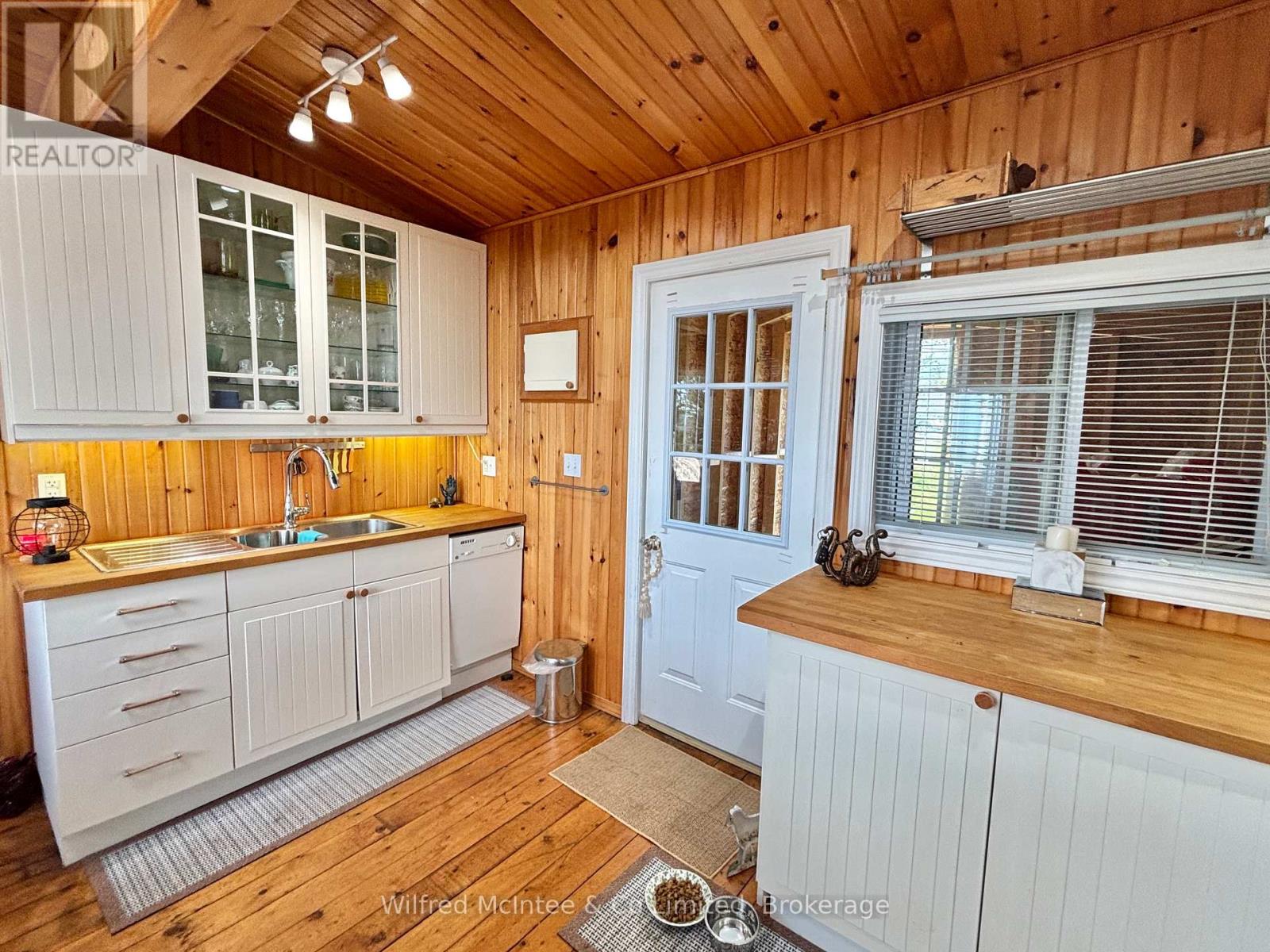 495 Bruce Road 13, Native Leased Lands, Ontario  N0H 2L0 - Photo 15 - X12402387