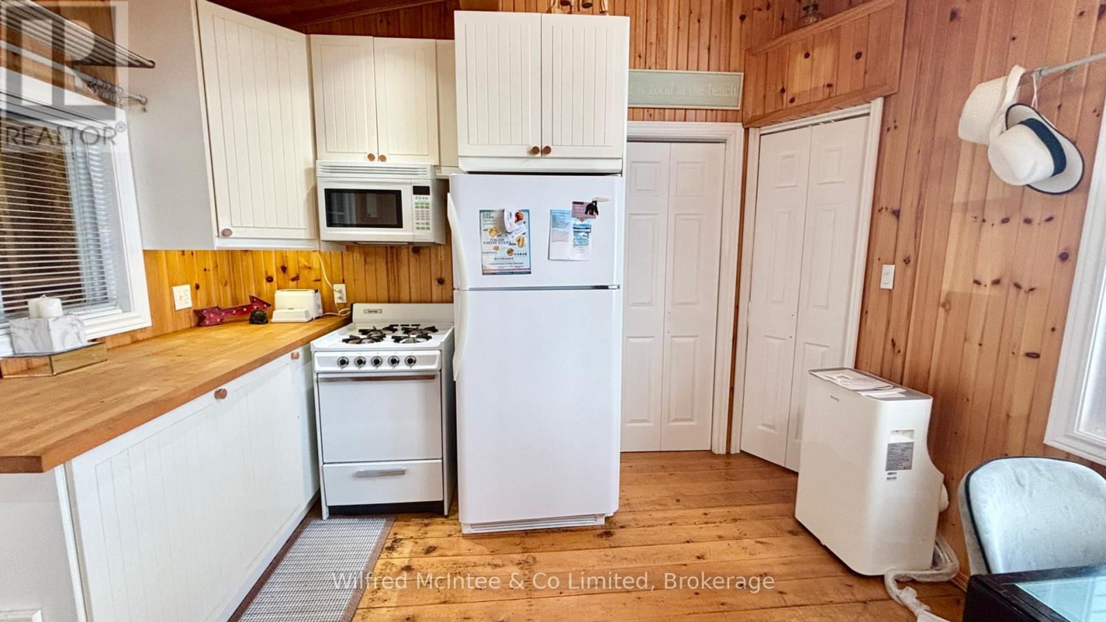 495 Bruce Road 13, Native Leased Lands, Ontario  N0H 2L0 - Photo 16 - X12402387