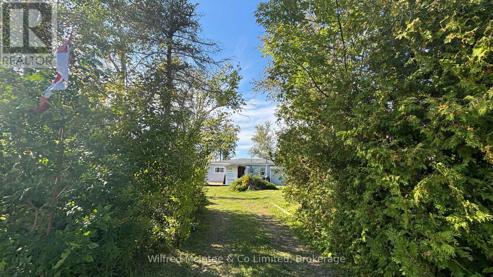 495 Bruce Road 13, Native Leased Lands, Ontario  N0H 2L0 - Photo 2 - X12402387