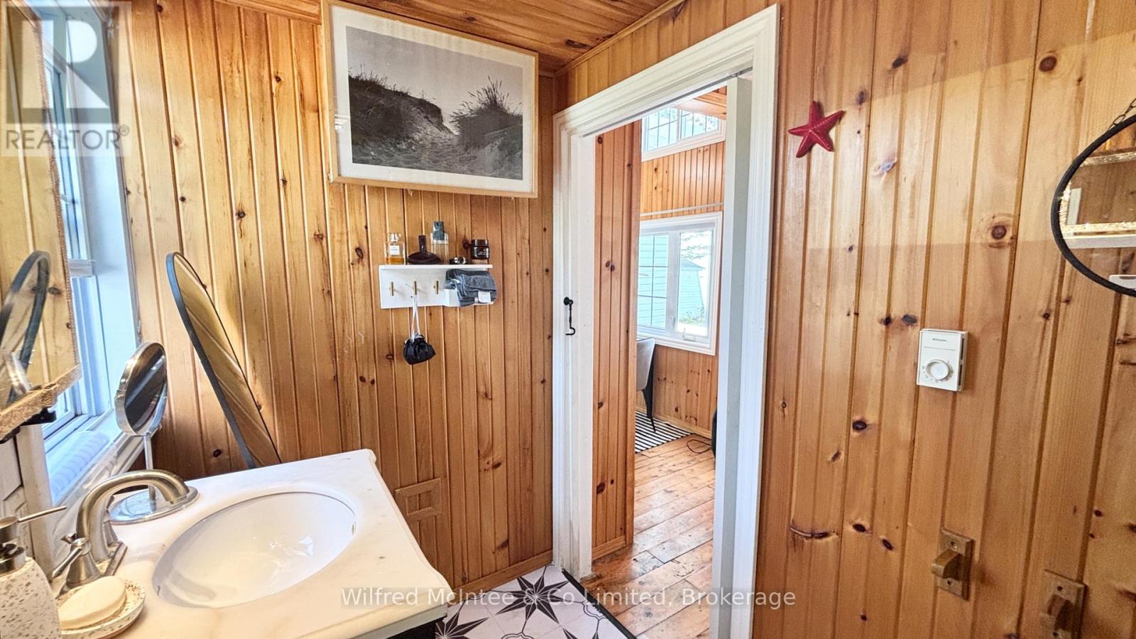 495 Bruce Road 13, Native Leased Lands, Ontario  N0H 2L0 - Photo 25 - X12402387