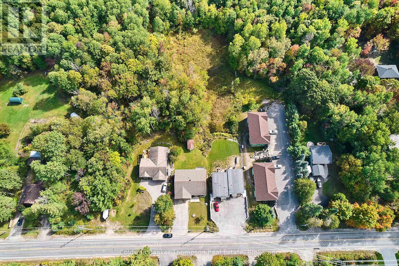 215 Town Line Road W, Huntsville, Ontario  P1H 1S7 - Photo 2 - X12402389