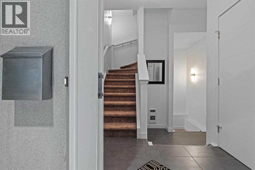 Property at 4, 2428 30 Street SW image 4