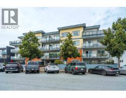 207 22363 SELKIRK AVENUE, Maple Ridge, British Columbia