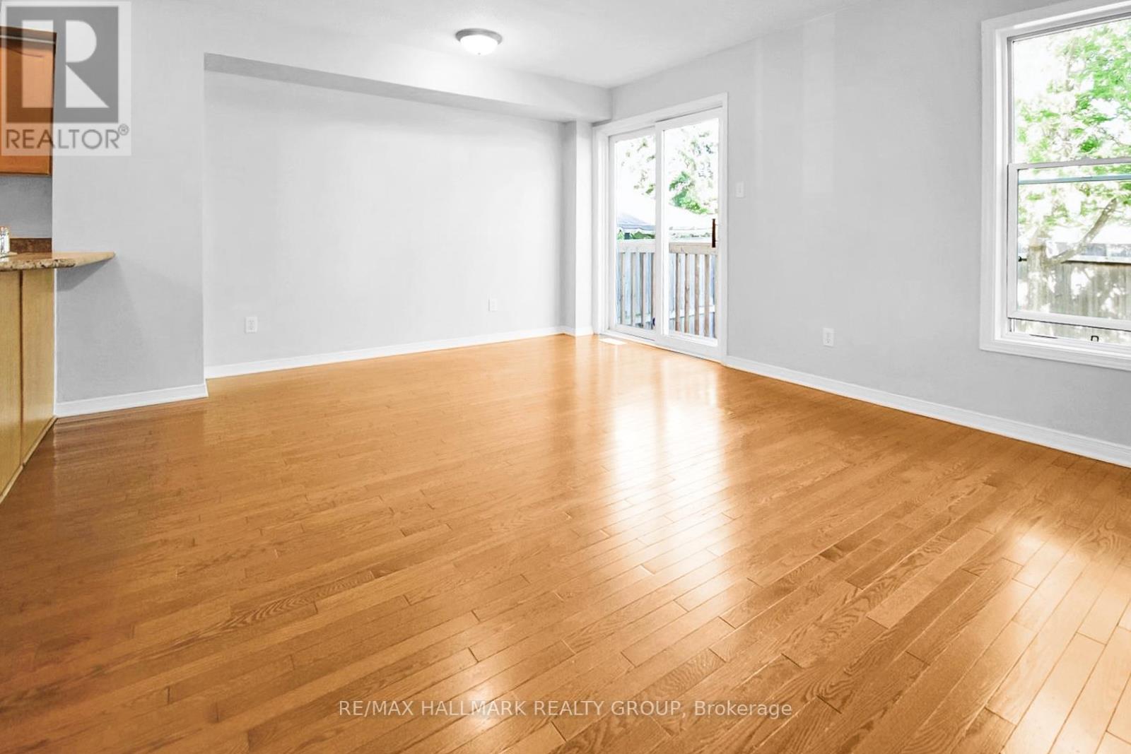 119 Topham Terrace, Ottawa, Ontario  K4A 5B8 - Photo 6 - X12400338