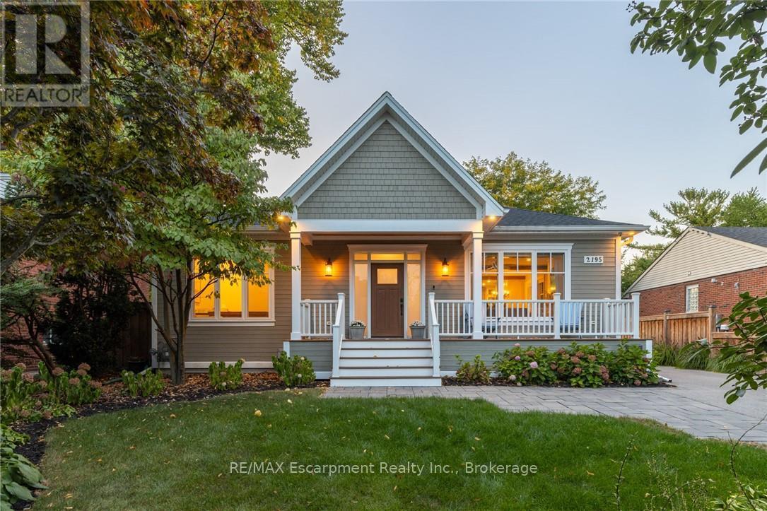 2195 Courtland Drive, Burlington (Brant), Ontario  L7R 1S2 - Photo 33 - W12402404