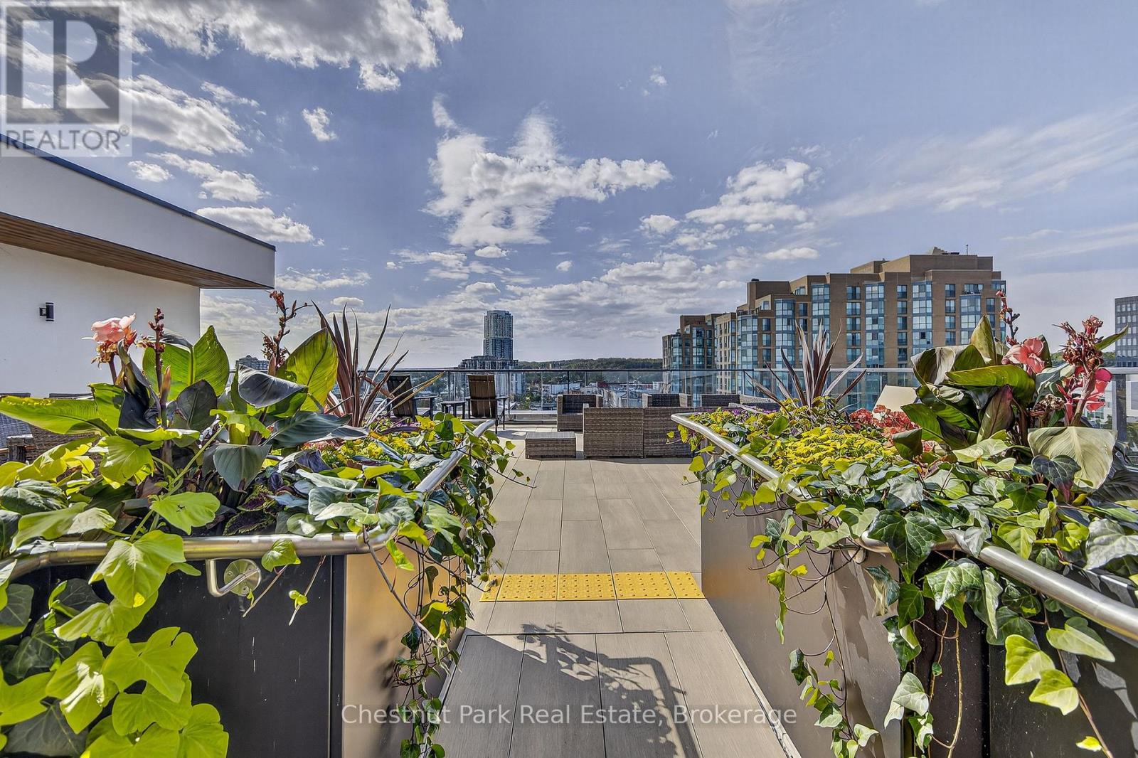 823 - 185 Dunlop Street E, Barrie, Ontario  L4M 0L7 - Photo 42 - S12402405