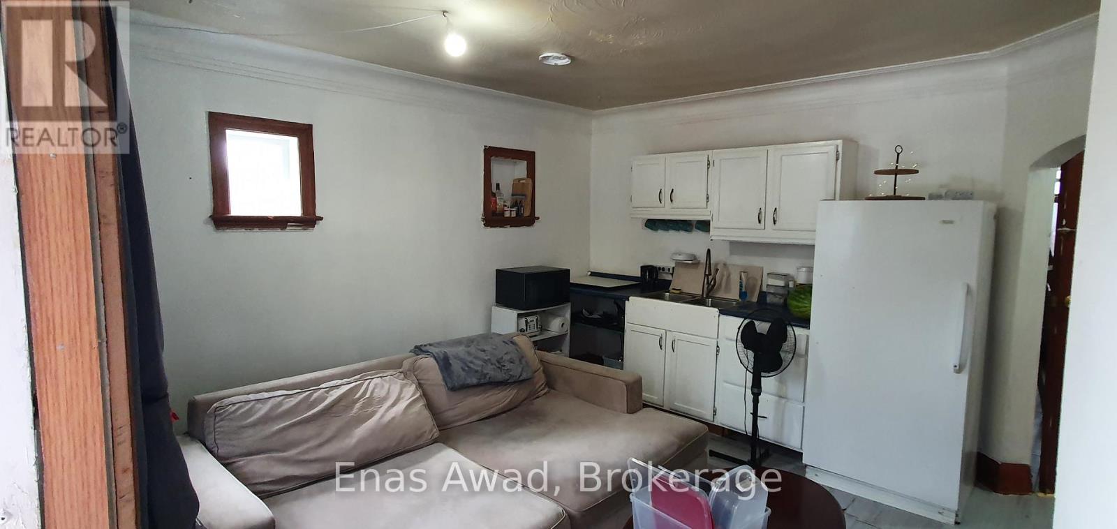 724 Third Avenue, Peterborough, Ontario  K9J 4P3 - Photo 11 - X12402402
