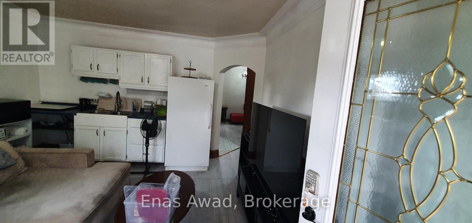 724 Third Avenue, Peterborough, Ontario  K9J 4P3 - Photo 7 - X12402402