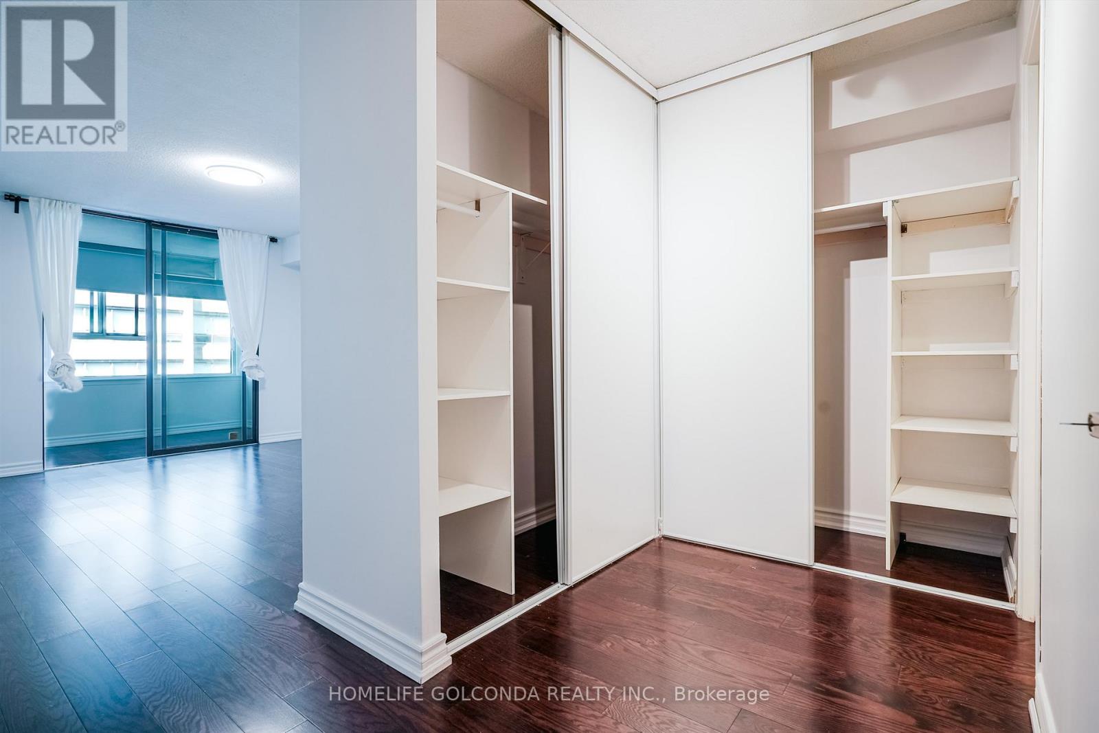 1606 - 45 Carlton Street, Toronto, Ontario  M5B 2H9 - Photo 17 - C12402397