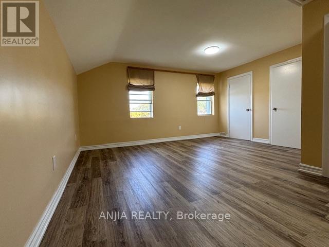 10893 Kennedy Road, Markham, Ontario  L6C 1P2 - Photo 11 - N12402401