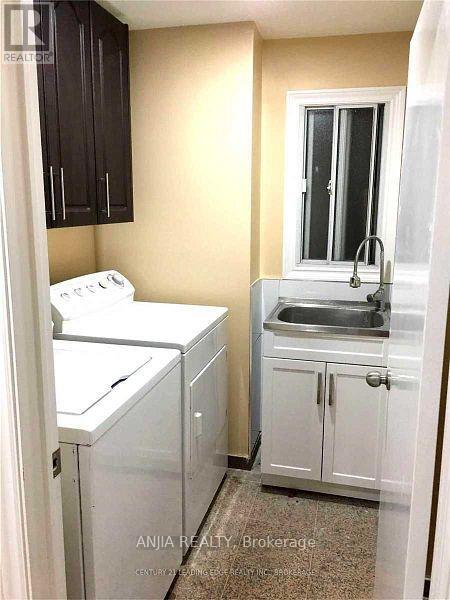 10893 Kennedy Road, Markham, Ontario  L6C 1P2 - Photo 12 - N12402401
