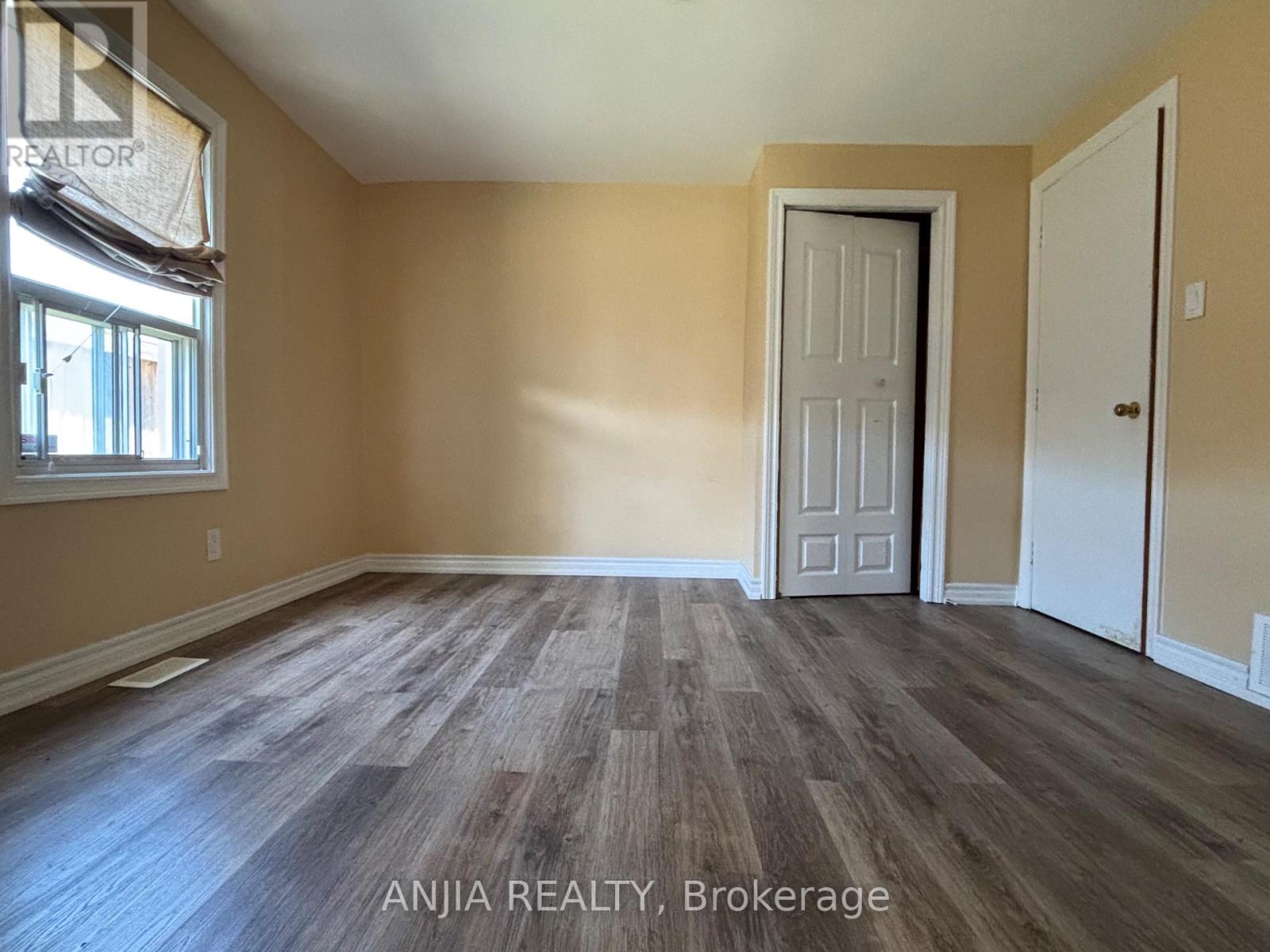 10893 Kennedy Road, Markham, Ontario  L6C 1P2 - Photo 8 - N12402401