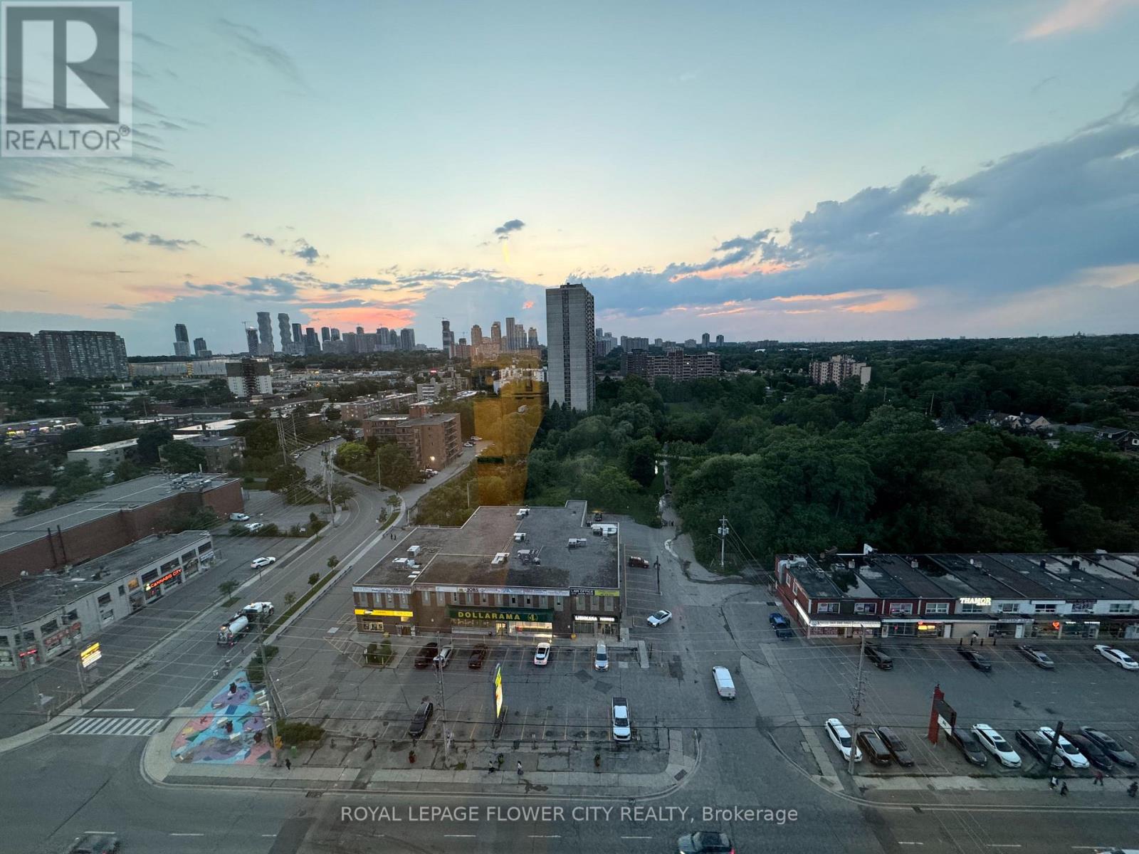 1503 - 86 Dundas Street, Mississauga, Ontario  L5A 0B1 - Photo 11 - W12402396