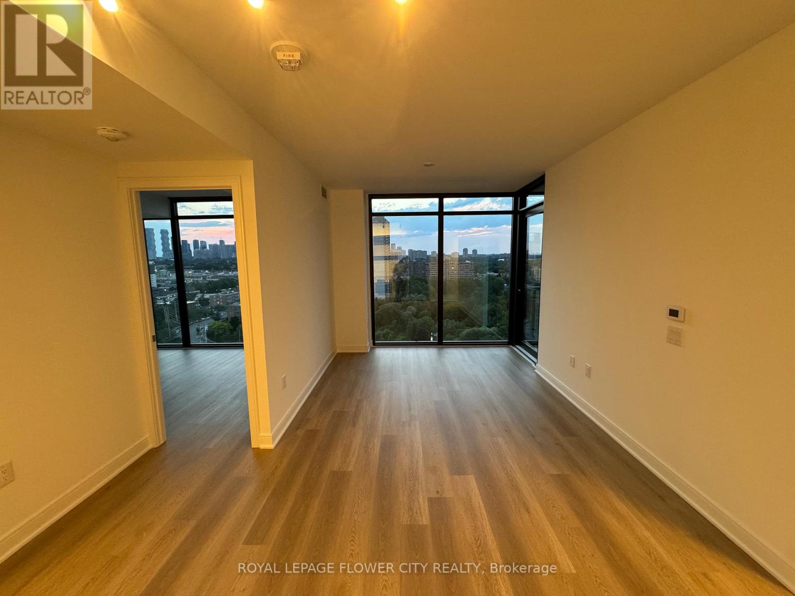 1503 - 86 Dundas Street, Mississauga, Ontario  L5A 0B1 - Photo 13 - W12402396