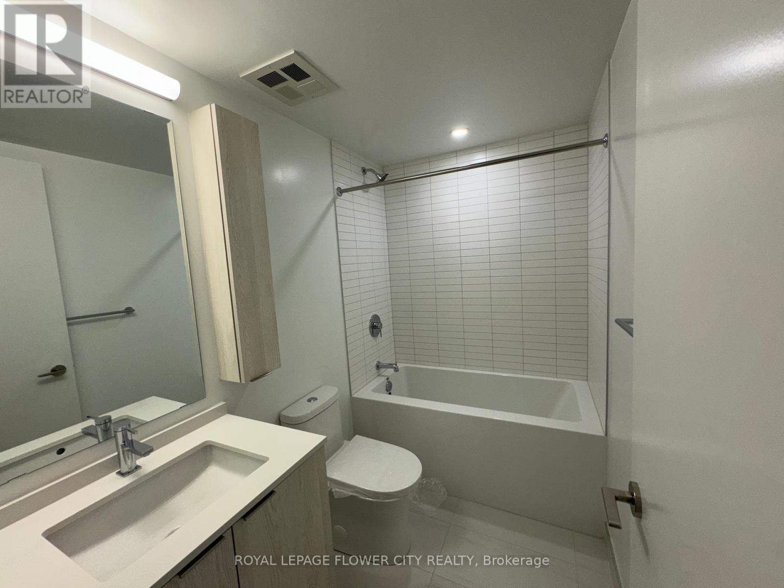 1503 - 86 Dundas Street, Mississauga, Ontario  L5A 0B1 - Photo 14 - W12402396