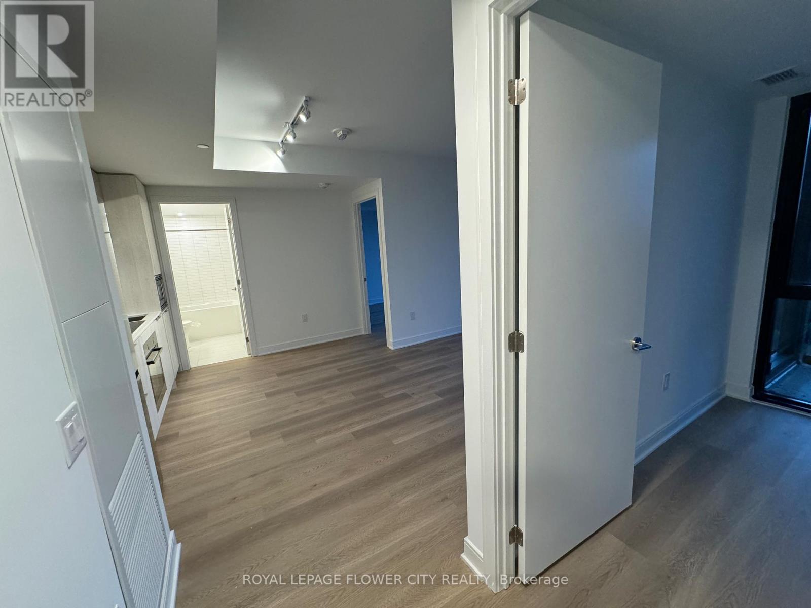 1503 - 86 Dundas Street, Mississauga, Ontario  L5A 0B1 - Photo 6 - W12402396