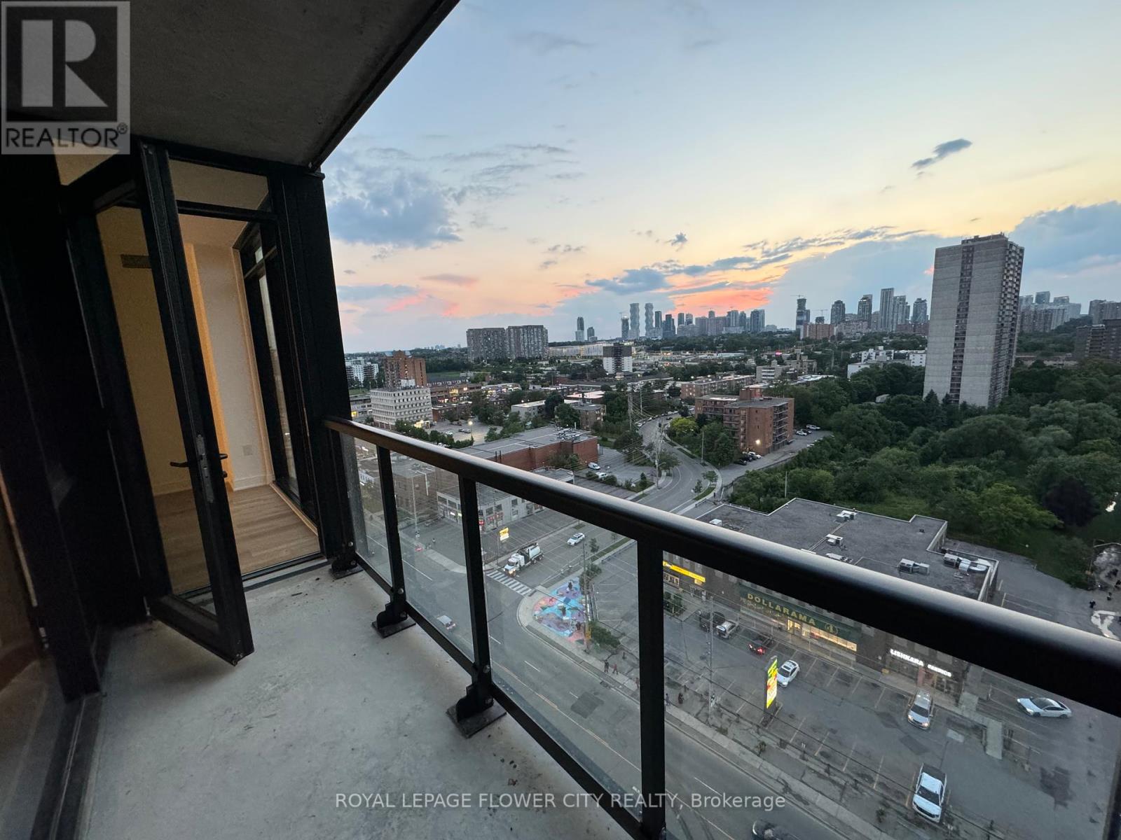 1503 - 86 Dundas Street, Mississauga, Ontario  L5A 0B1 - Photo 8 - W12402396