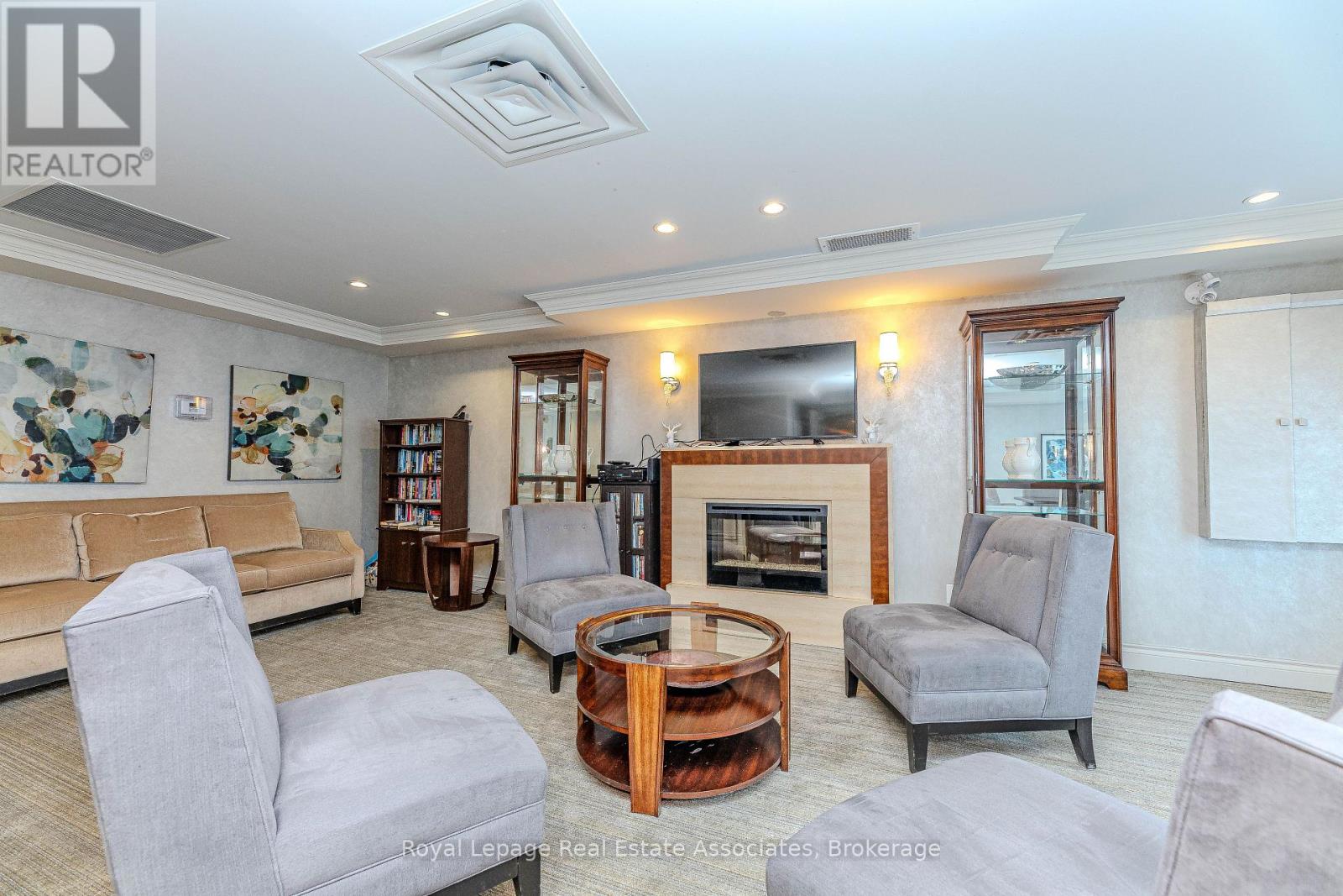 202 - 60 Via Rosedale Way, Brampton (Sandringham-Wellington), Ontario  L6R 3X6 - Photo 17 - W12402400