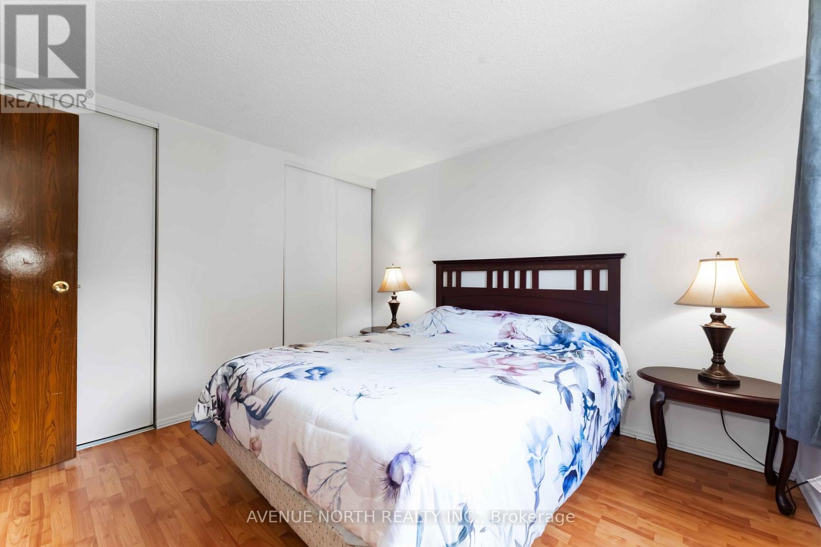 2178 Erinbrook Crescent, Ottawa, Ontario  K1B 4J4 - Photo 10 - X12402411