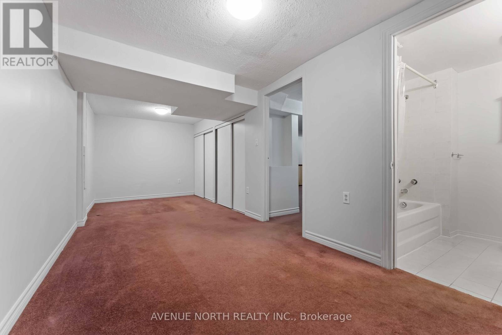 2178 Erinbrook Crescent, Ottawa, Ontario  K1B 4J4 - Photo 24 - X12402411