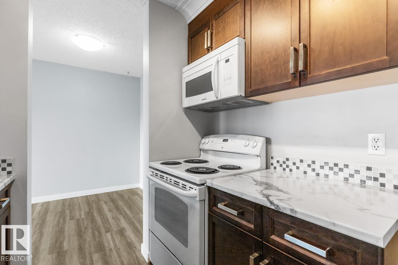 #402 5065 31 Av Nw, Edmonton, Alberta  T6L 6S5 - Photo 5 - E4457718