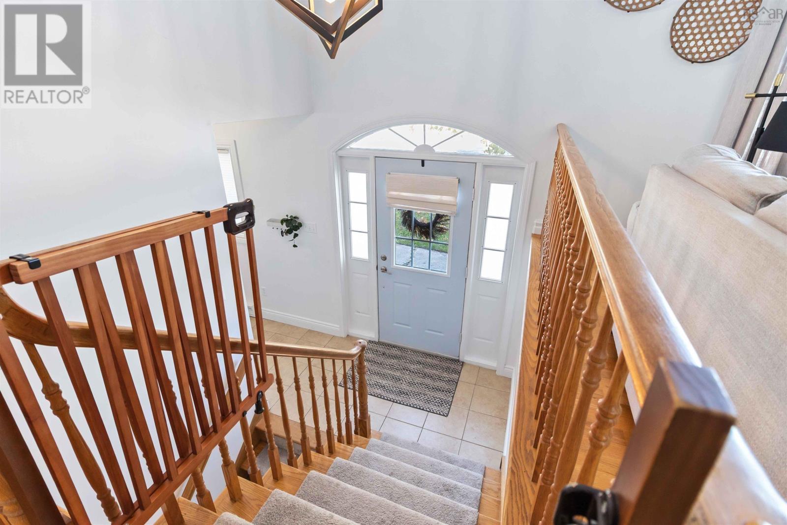 Property at 54 Windfield Crescent image 4